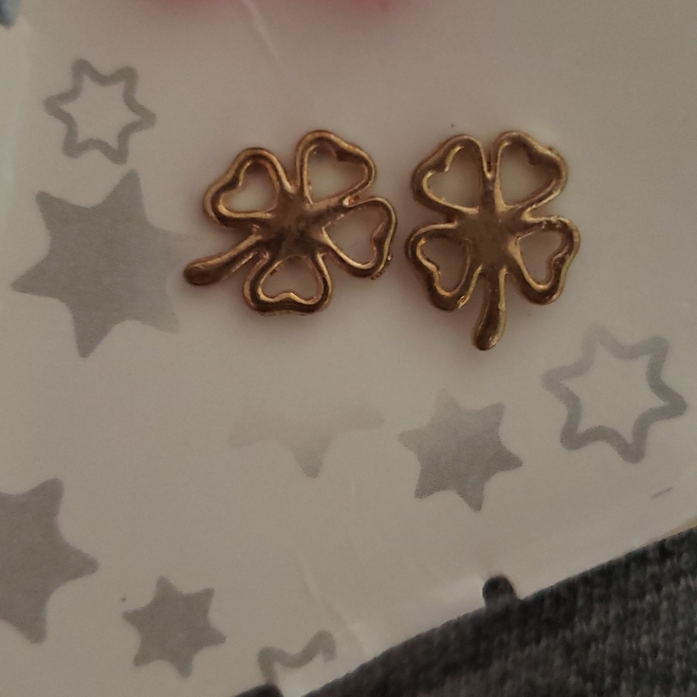 Leaf Clover Earrings